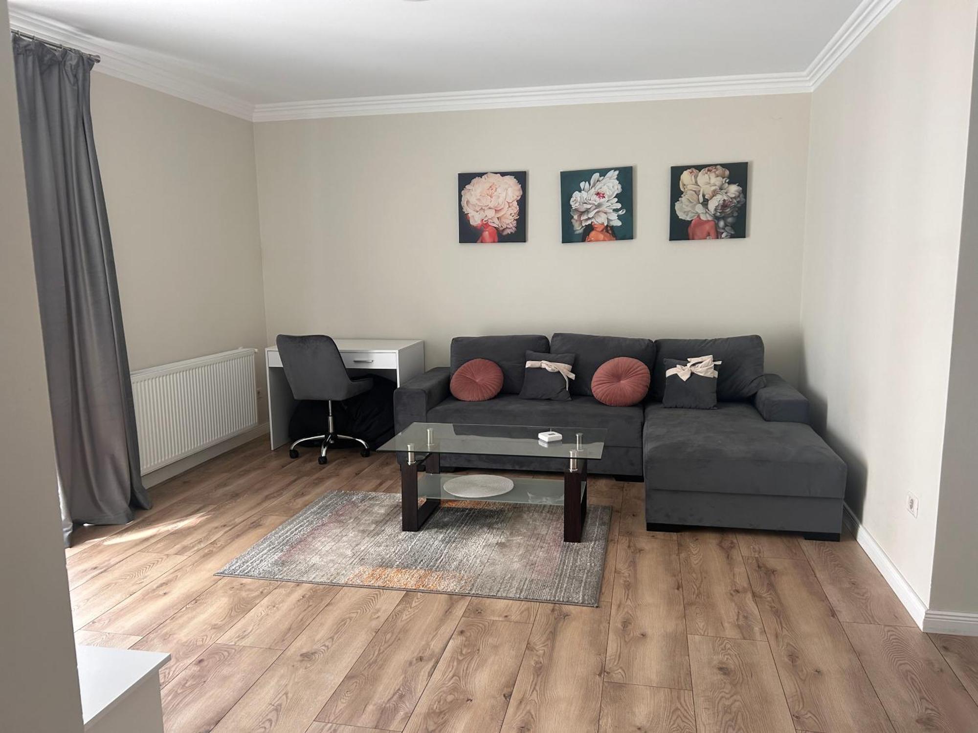 Divany Apartaments Brasov - Coresi Mall Esterno foto